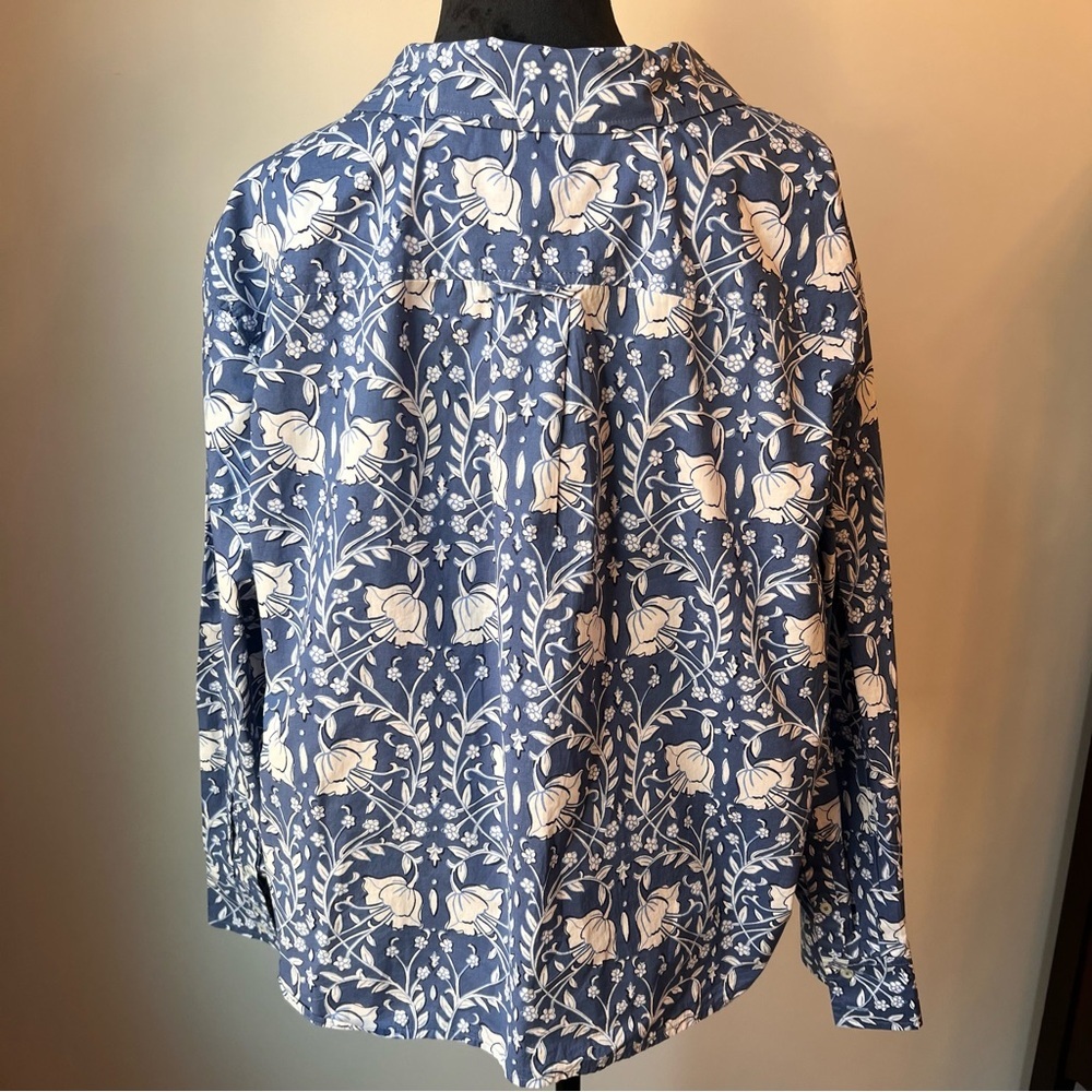 NWOT Talbots Blue and White Floral Blouse - Picture 5 of 8